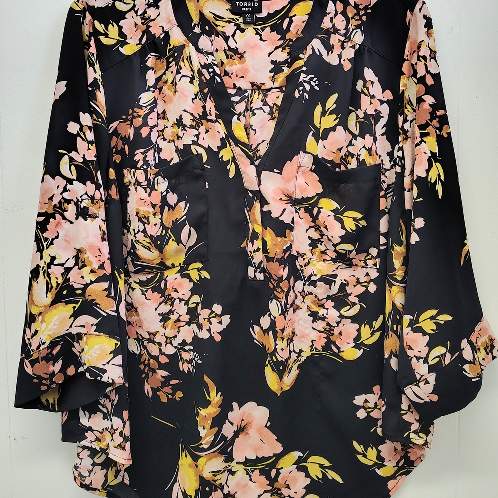 Torrid Blouse Size 00 Plus